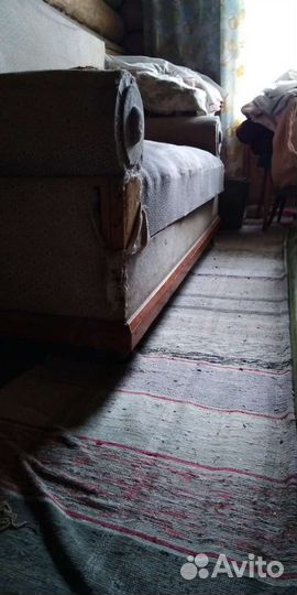 Старинный антикварный диван