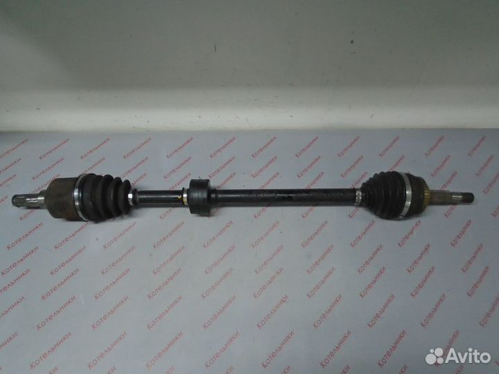 Nissan 39100-4M766 Вал приводной правый