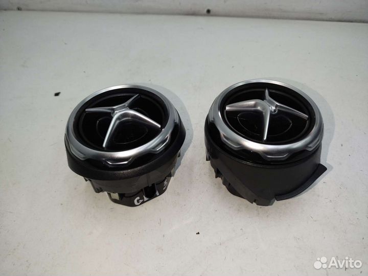 Дифлекторы воздуховодов Мерседес GLA CLA 117 A176