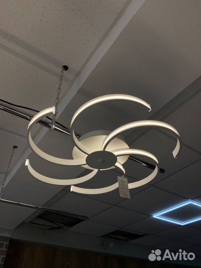 Люстра новая модель