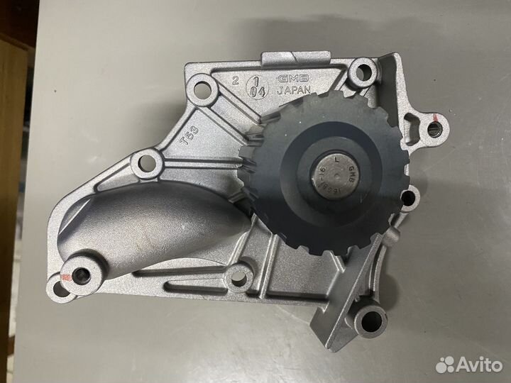 Насос водяной(помпа) toyota camry(83-88)