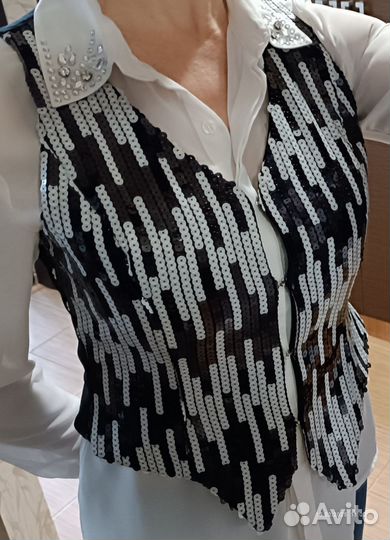 Жилетка с пайетками