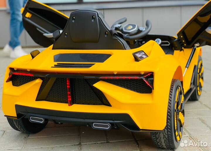 Электромобиль Lamborghini NEL-603 золотой 4WD