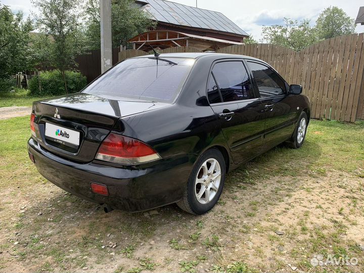 Mitsubishi Lancer 1.6 МТ, 2007, 300 000 км