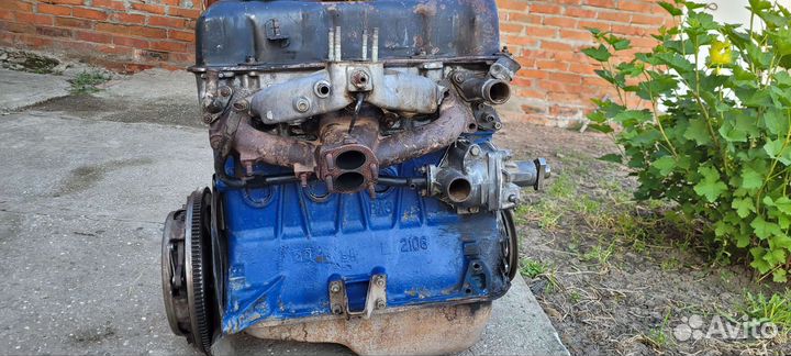 Двигатель 2106