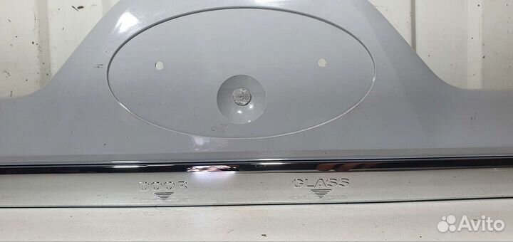 Накладка крышки багажника Kia Sportage 2. Новая