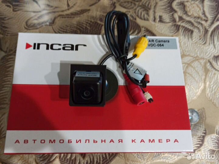 Автомобильная камера заднего вида