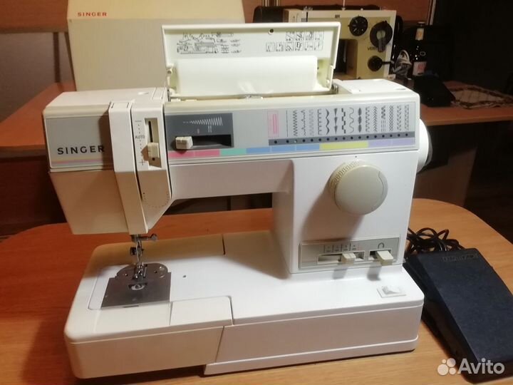 Швейная машина Singer