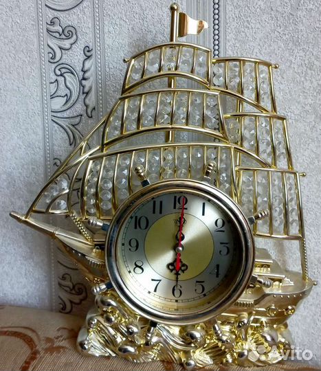 Интерьерные часы настольные