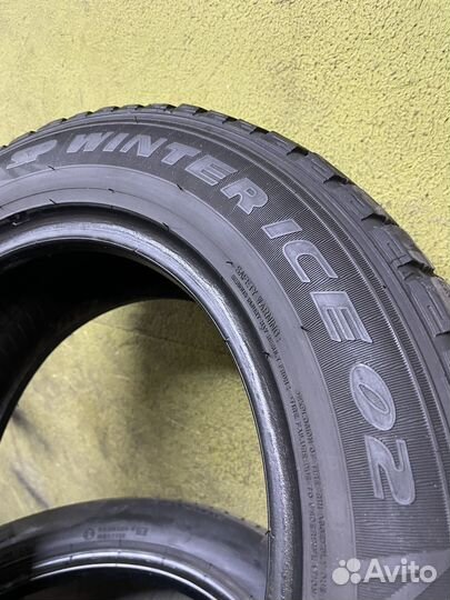 Dunlop SP Winter Ice02 175/65 R14 82T