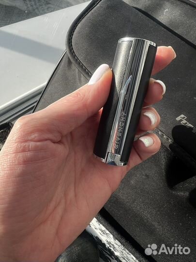 Губная помада givenchy