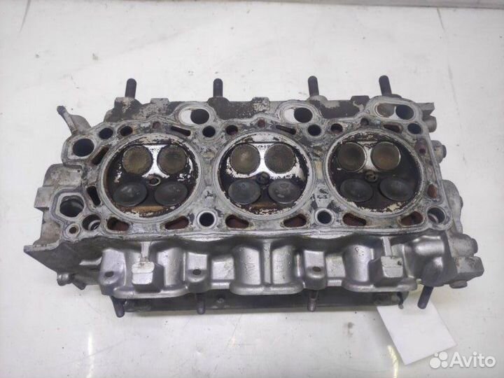 Головка блока цилиндров левая Mitsubishi Diamante