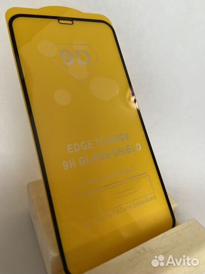 Стекло на iPhone 11