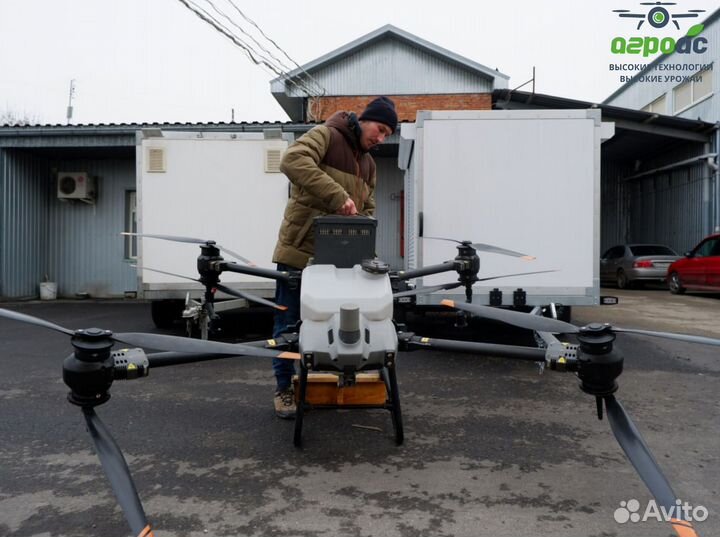 Самоходный опрыскиватель/ Агродрон DJI Agras