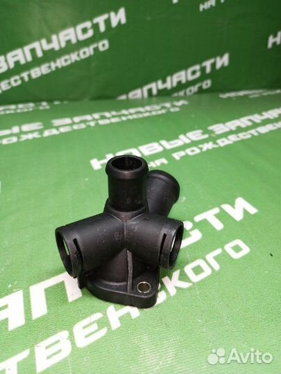 Фланец системы охлаждения Audi A4