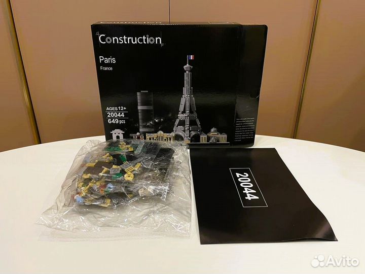 Конструктор Архитектура 21044 Париж (Аналог Лего)