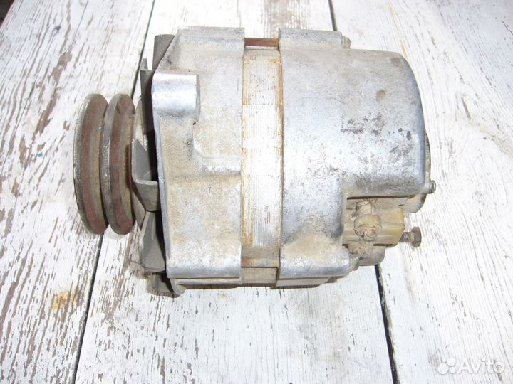 Продаю генератор