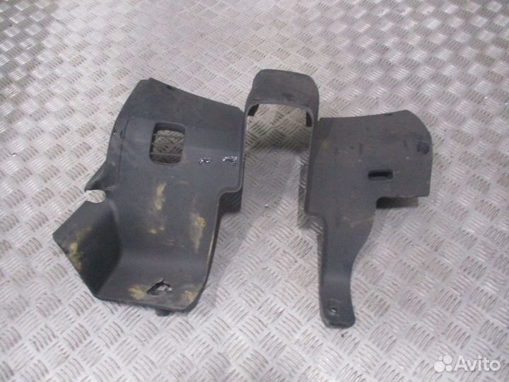 Кожух рулевой колонки Scania 1764037