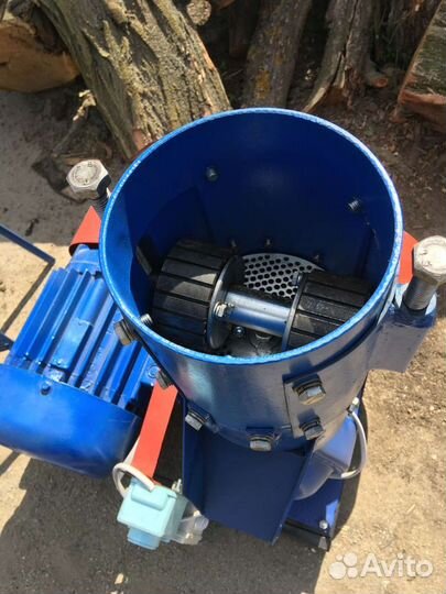 Комплект гранулятор + сенорезка