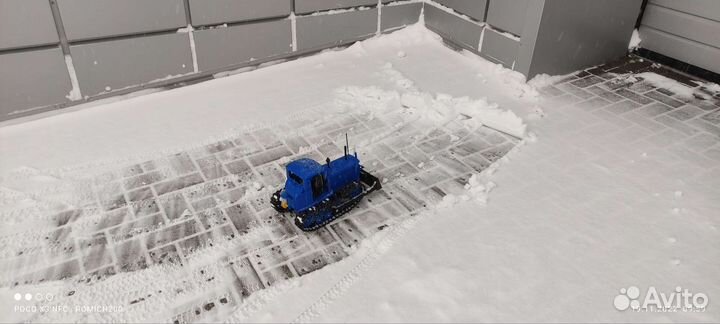 Радиоуправляемая модель трактора дт-75 1:10