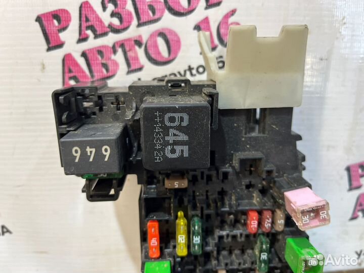 Блок предохранителей салона Skoda Octavia A7