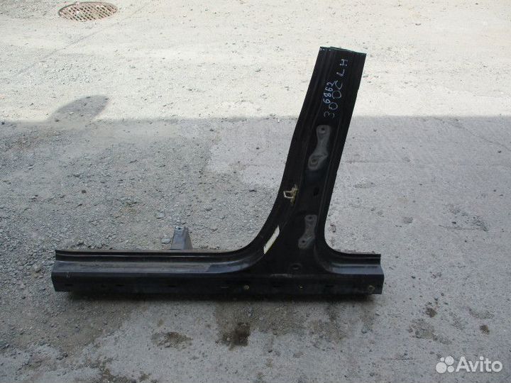 Порог со стойкой левый Chrysler 300C 1