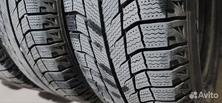 Michelin X-Ice 21.5/65 R16