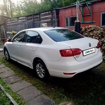 Volkswagen Jetta 1.6 MT, 2012, 390 000 км, с пробегом, цена 450 000 руб.