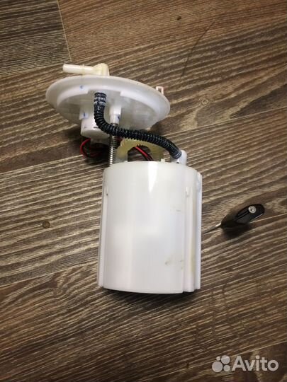 Насос топливный Kia Rio 3, Hyundai Solaris 1