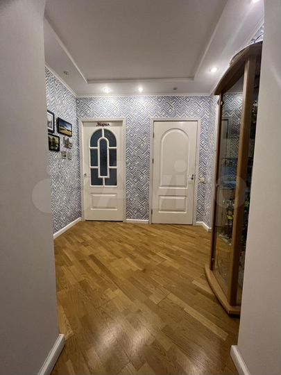 3-к. квартира, 90 м², 2/9 эт.