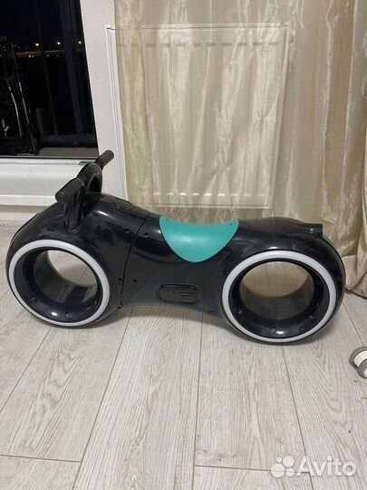 Беговел Трон