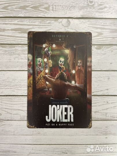 Декор на стену Joker