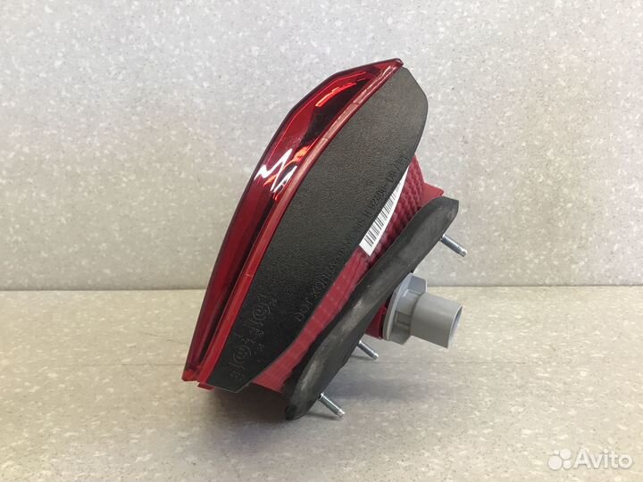 Фонарь задний внутренний правый Kia Sportage 2016