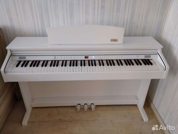 Цифровое пианино. Новое.Гарантия