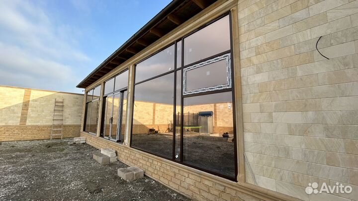 Раздвижные конструкции и двери / порталы из пвх и