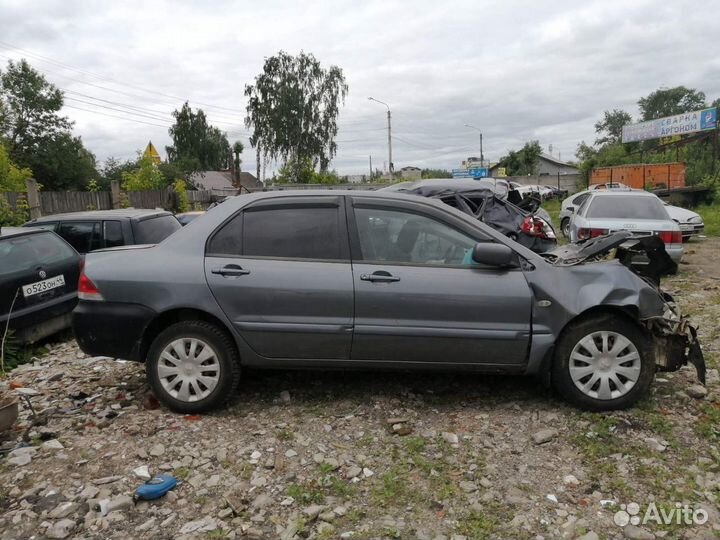 Запчасти б/у Mitsubishi Lancer седан IX 1.6 (4G18)