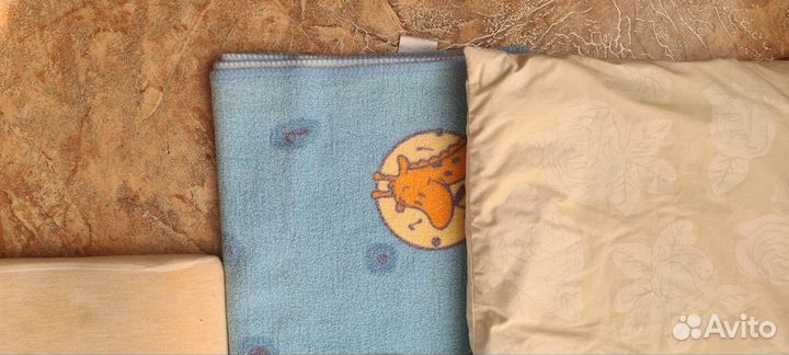 Детское одеяло и подушка