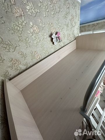 Двухъярусная кровать