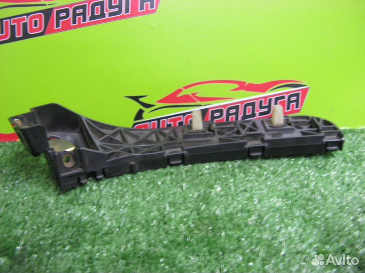 Крепление бампера mitsubishi Z21W,Z22W,Z23W,Z24W,Z