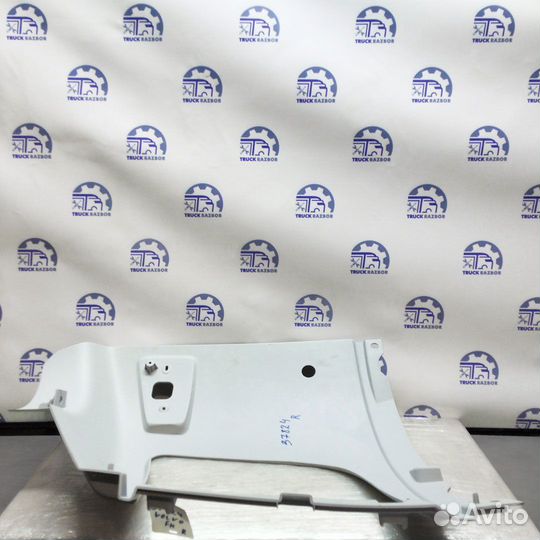 Облицовка фары Volvo