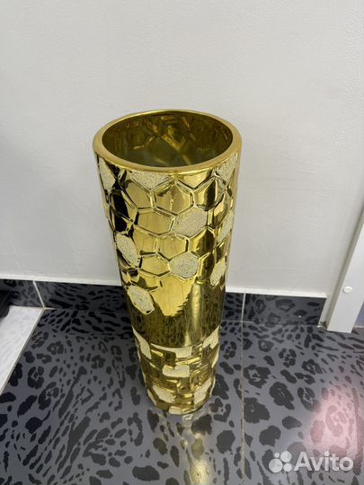 Ваза напольная высокая