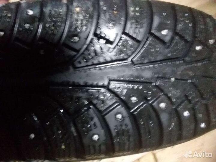 Колёса на 15 на поло.ещё есть литьё на 15