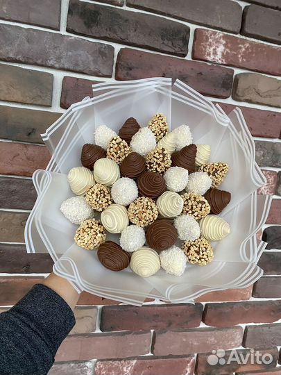 Букет из клубники в шоколаде