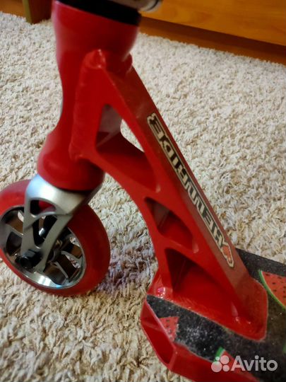 Самокат-кастом трюковой