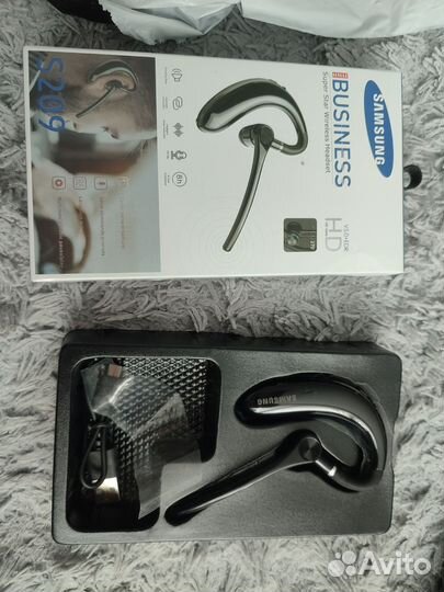 Bluetooth гарнитура jbl