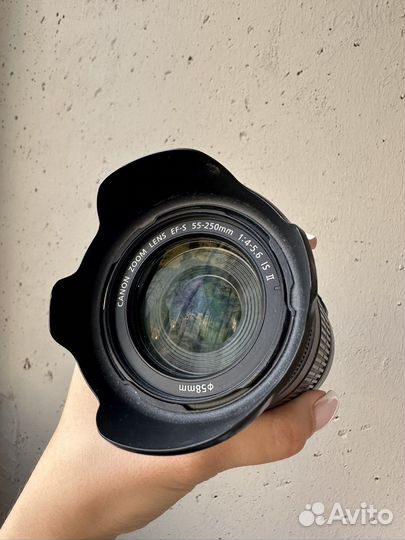 Объектив Canon EF-S 55-250mm f/4-5.6 IS II