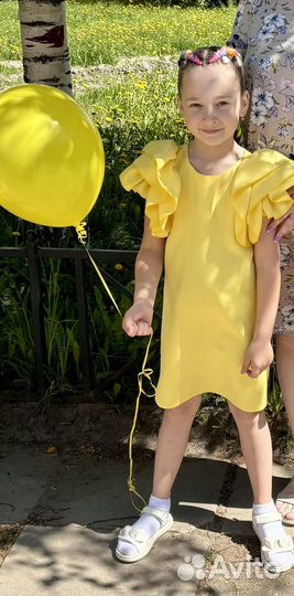 Платье для девочки 122-128 желтое
