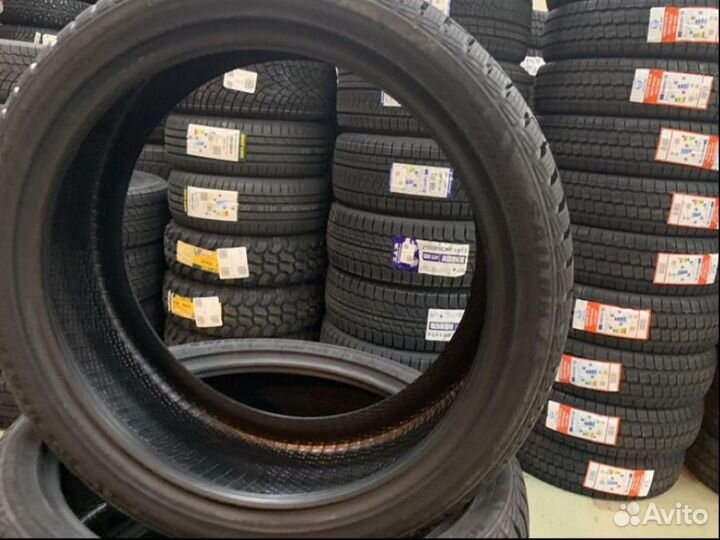 Sailun Ice Blazer Alpine EVO1 245/40 R20 99W