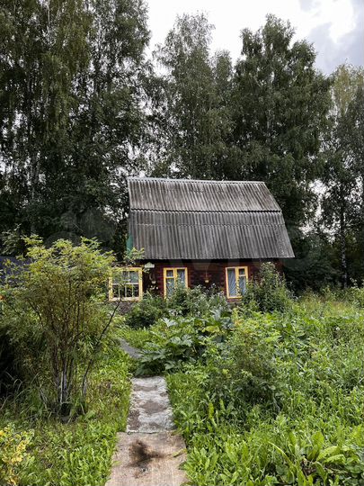 Дом 30 м² на участке 8,2 сот.