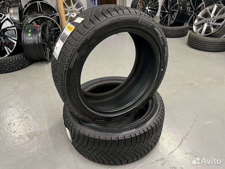Pirelli Ice Zero FR 225/65 R17 106T